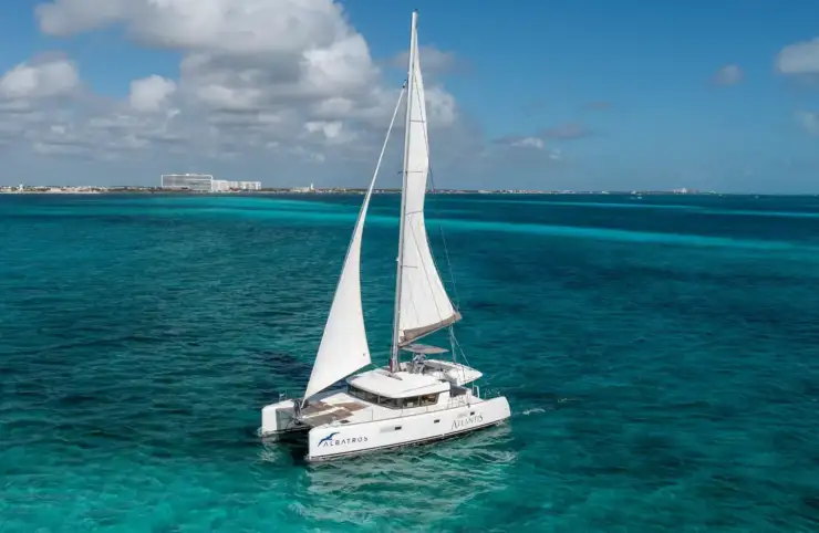 sailing cancun