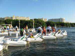Boat rental in Aquafun Marina Cancun with private yacht cruising in the lagoon