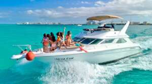 Boat rental Marina Cancun Pro yacht cruising in lagoon and open sea