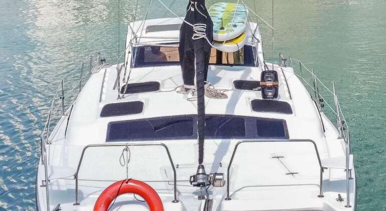 Small catamaran